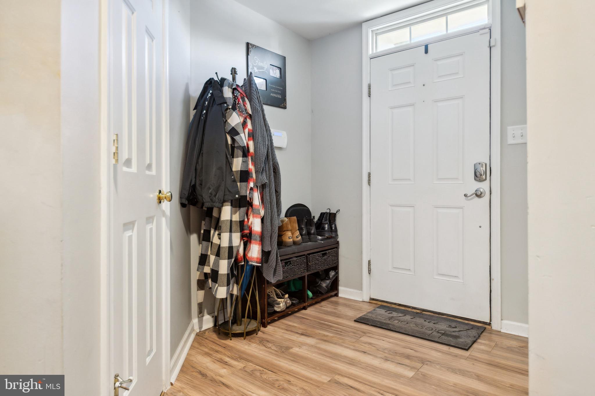 75 Colts Neck Drive Sicklerville, NJ 08081 - Photo 4 of 40 Front Door–inside