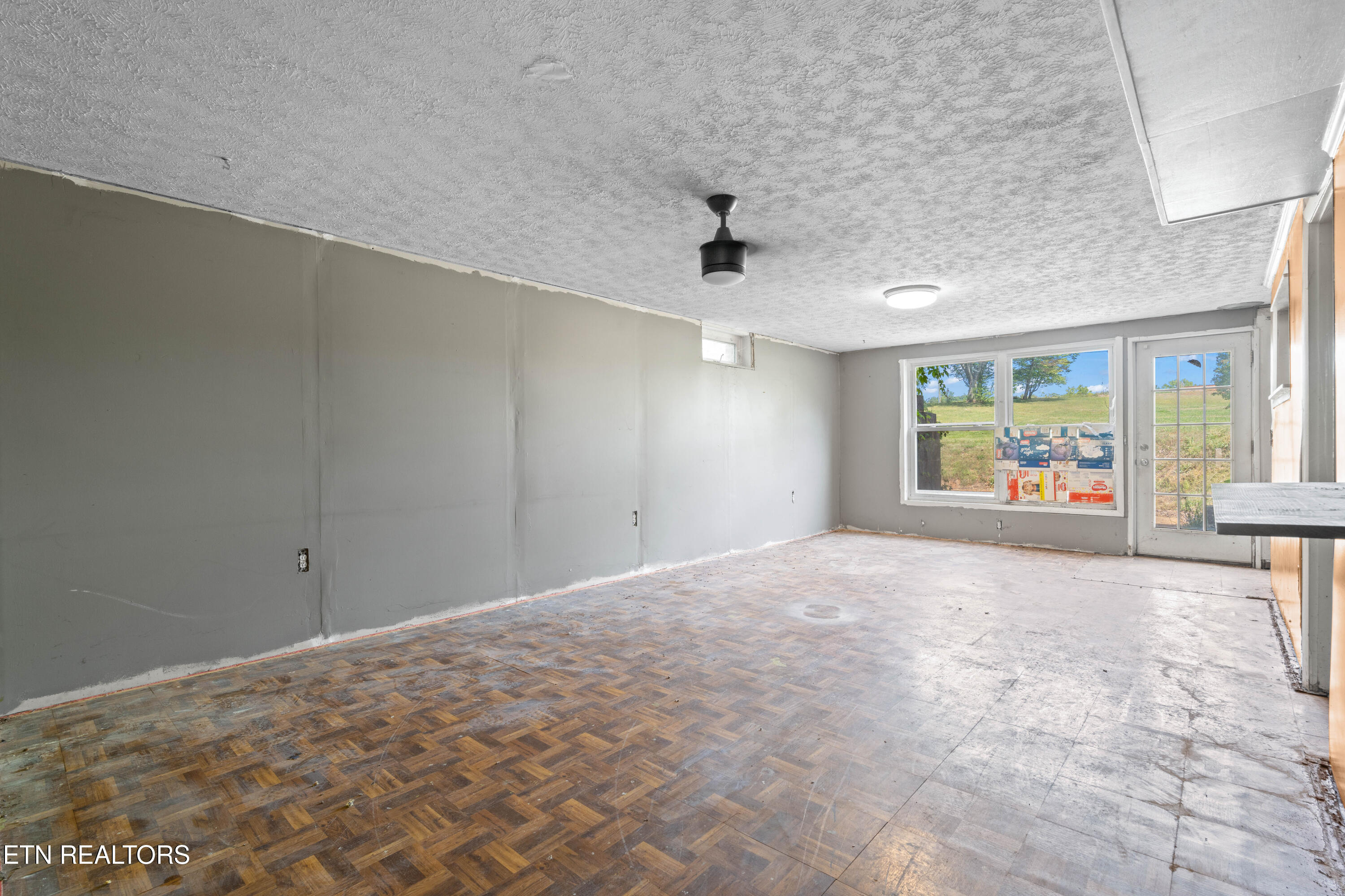 108 North Knob Creek Road Seymour, TN 37865 - Photo 45 of 60 108NKnobCreekRd-25