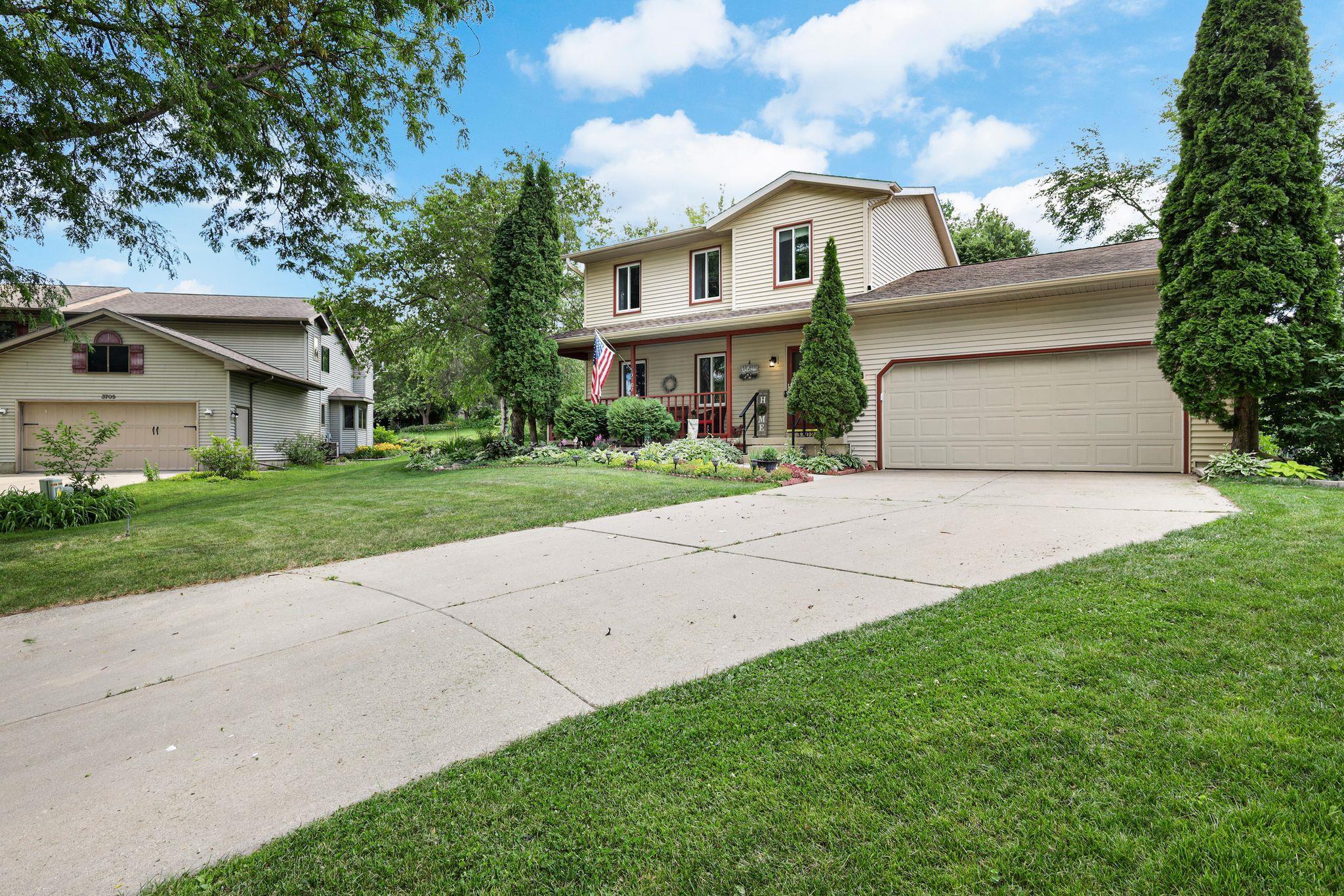 3702 Spring Hill Court Middleton, WI 53562 - Photo 2 of 51