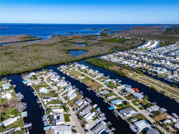 $279,000 | 3875 Royal Palm Drive, St. James City, FL 33956