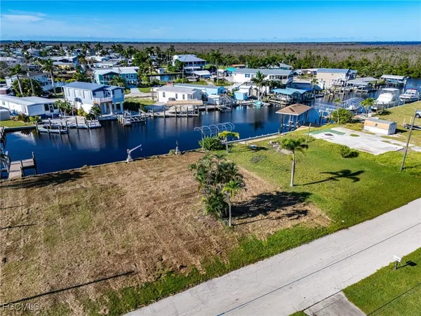 $279,000 | 3875 Royal Palm Drive, St. James City, FL 33956