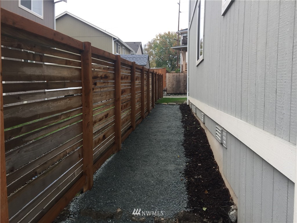 513 South 20th Street Renton, WA 98055 - Photo 9 of 11