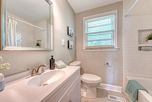 $360,000 | 5909 Oak Street, Hanahan, SC 29410