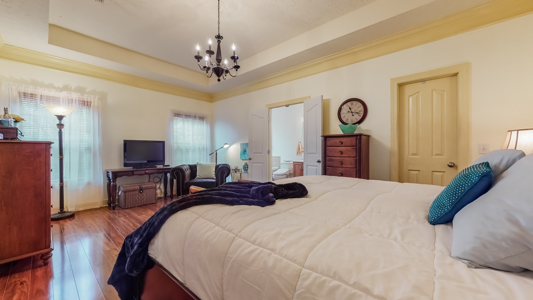 1815 Potters Court Murfreesboro, TN 37128 - Photo 23 of 49 a bedroom with bed and a tv