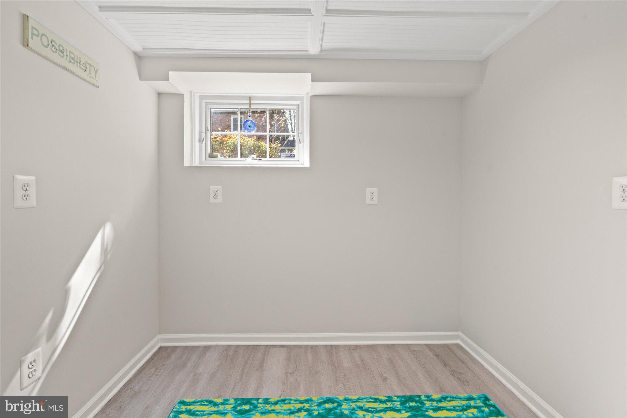 4001 Franconia Road Alexandria, VA 22310 - Photo 29 of 40 a small space with a window
