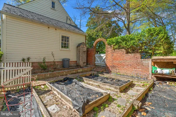$824,900 | 4001 Franconia Road, Alexandria, VA 22310