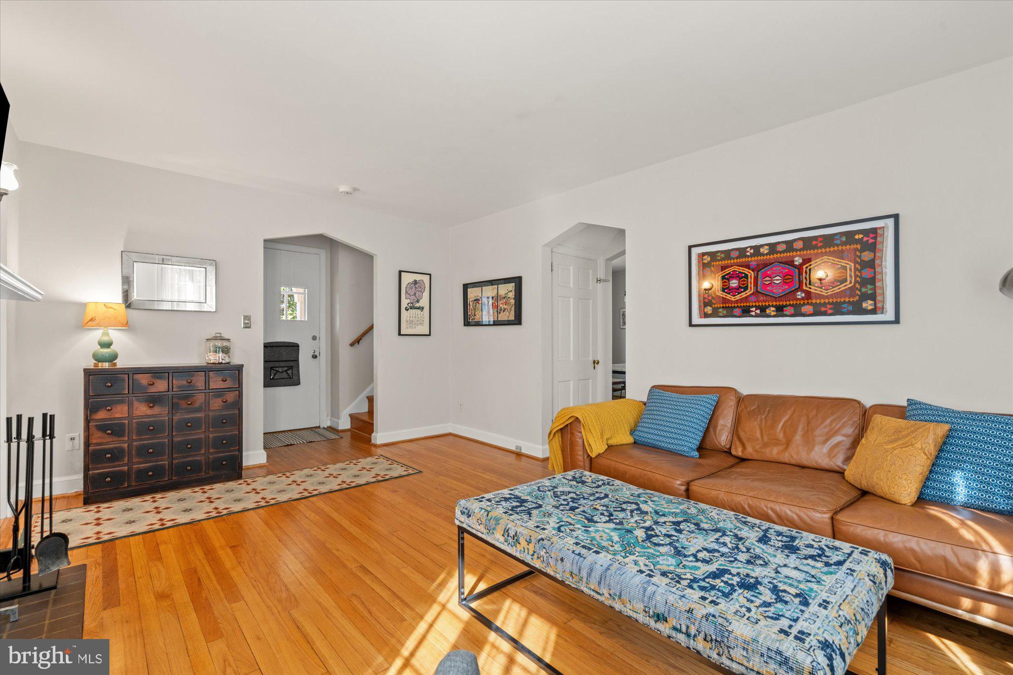 4001 Franconia Road Alexandria, VA 22310 - Photo 6 of 40 a bedroom with a large bed and a couch