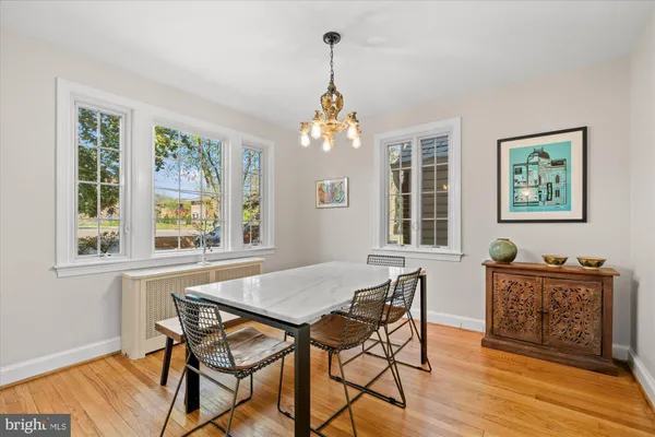 $824,900 | 4001 Franconia Road, Alexandria, VA 22310