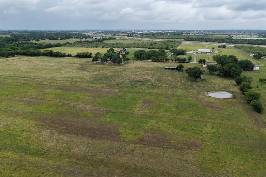 371 Liska Road Ennis, TX 75119 - Photo 5 of 11