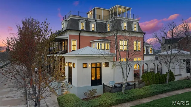 $1,550,000 | 3520 Galt House Drive, St. Charles, MO 63301