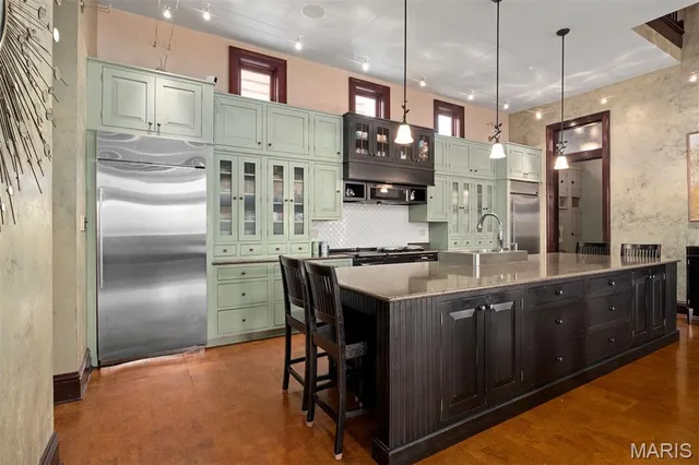 $1,550,000 | 3520 Galt House Drive, St. Charles, MO 63301