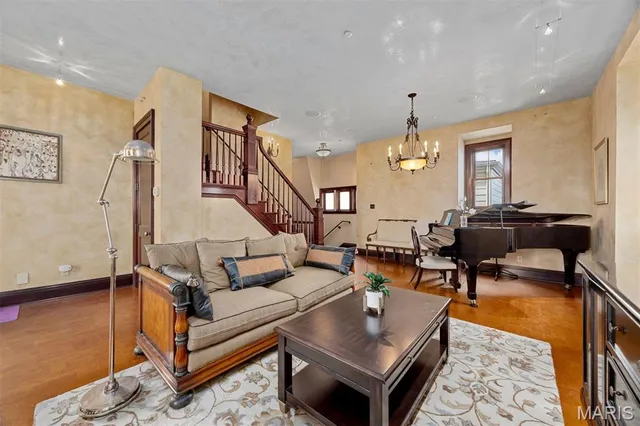 $1,550,000 | 3520 Galt House Drive, St. Charles, MO 63301