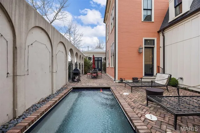 $1,550,000 | 3520 Galt House Drive, St. Charles, MO 63301