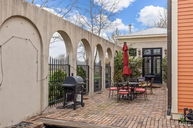 $1,550,000 | 3520 Galt House Drive, St. Charles, MO 63301