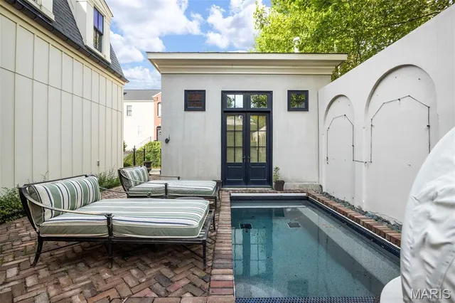 $1,550,000 | 3520 Galt House Drive, St. Charles, MO 63301