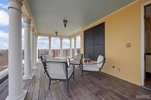 $1,550,000 | 3520 Galt House Drive, St. Charles, MO 63301