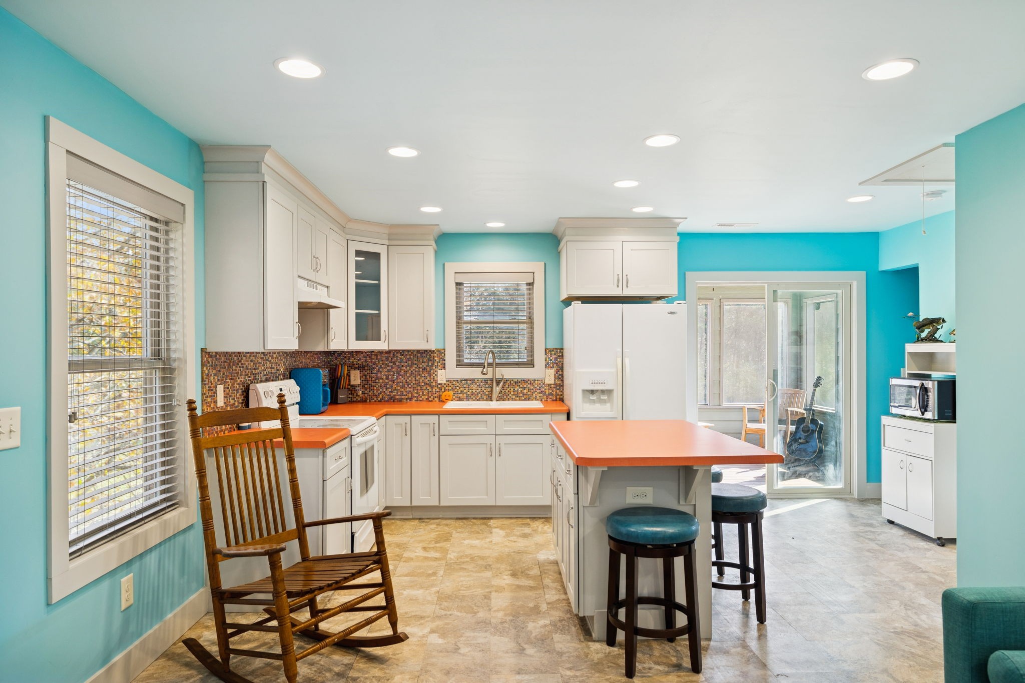 1560 River Road Chapel Hill, TN 37034 - Photo 39 of 80 a dining room with furniture and large windows