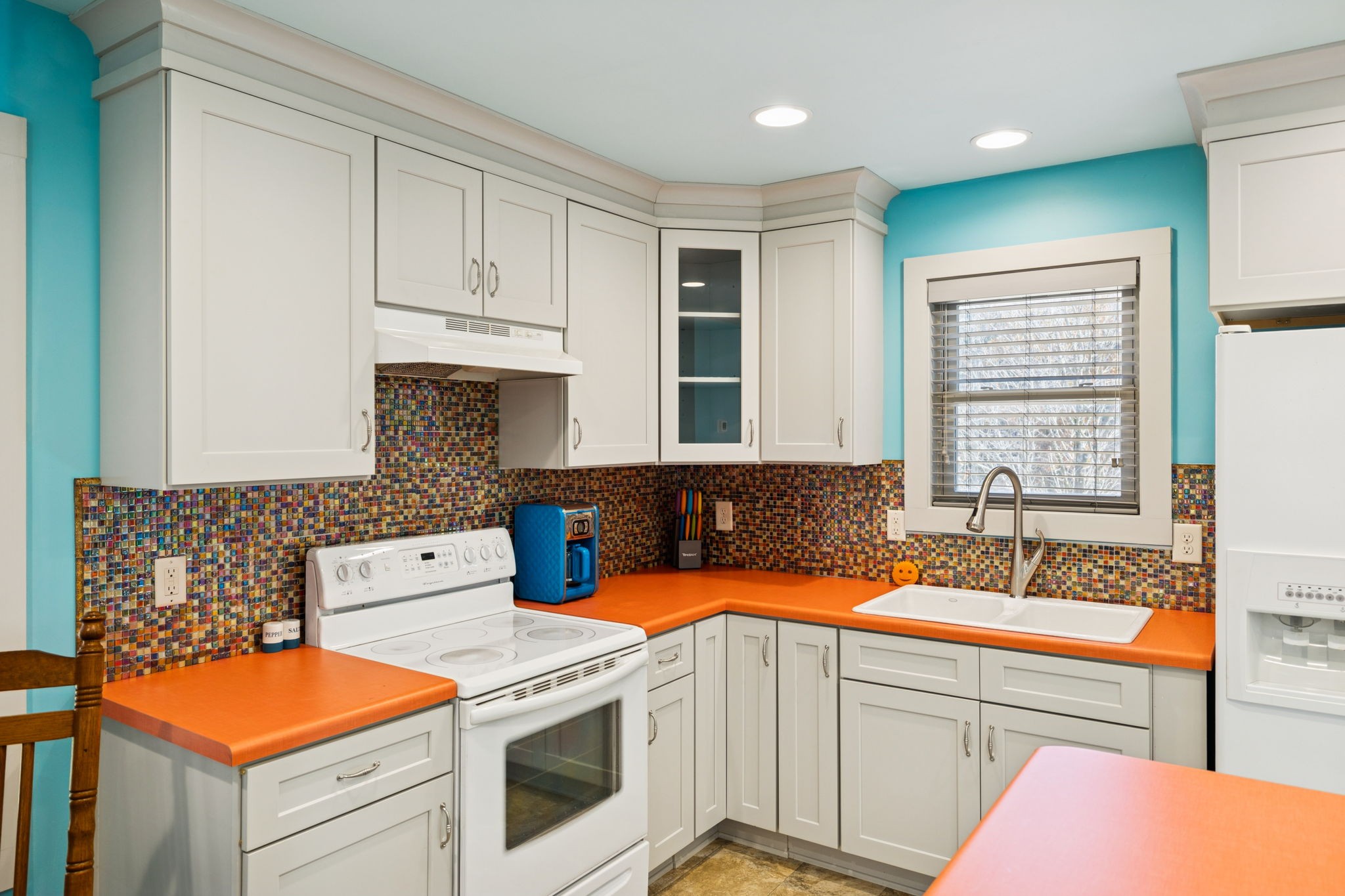 1560 River Road Chapel Hill, TN 37034 - Photo 47 of 80 a kitchen with stainless steel appliances granite countertop a stove a sink and a granite counter tops