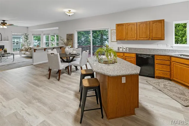 $469,500 | 1145 Stonewolf Trail, Fairview Heights, IL 62208