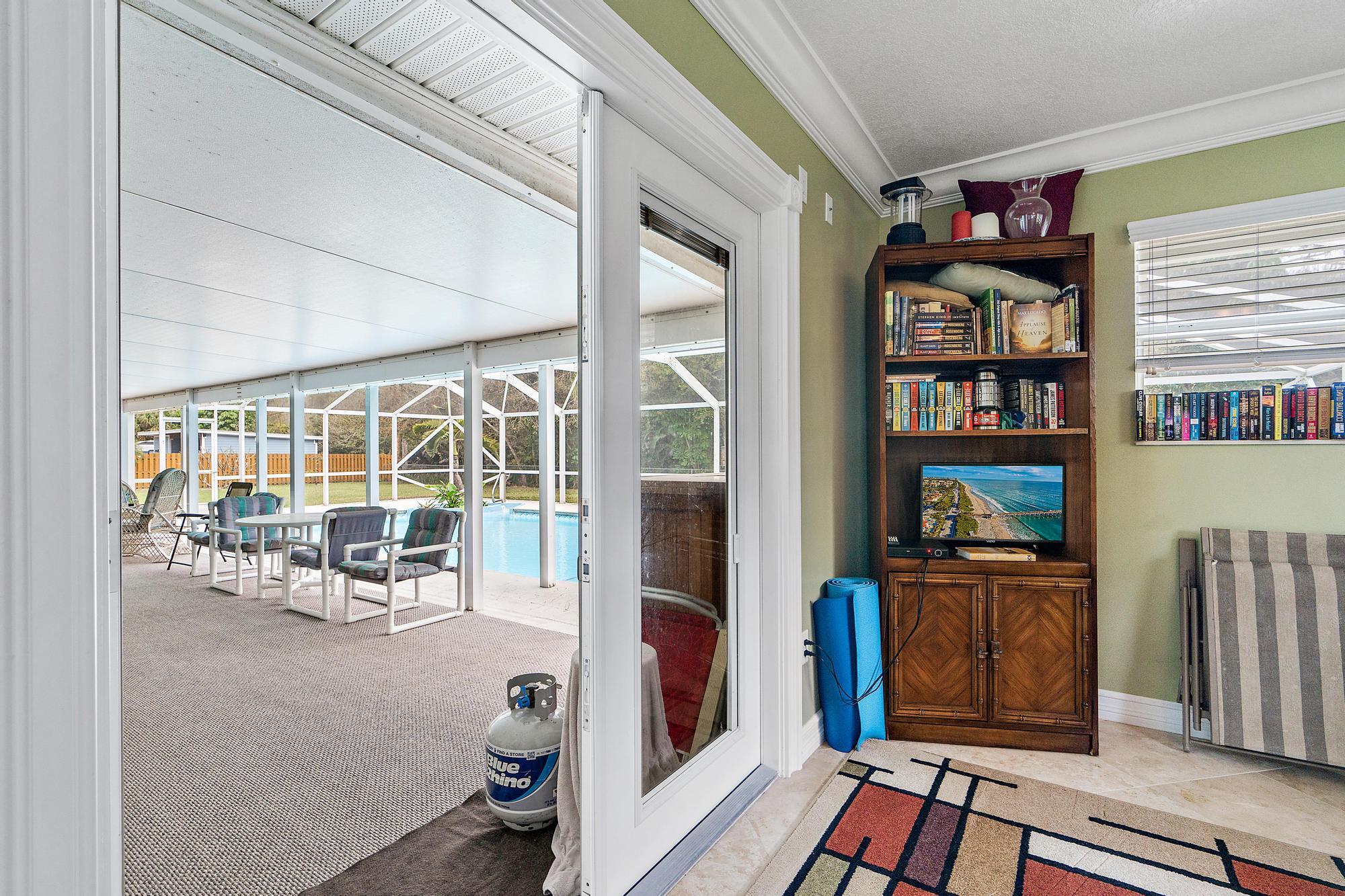 8507 Southwest 18th Avenue Stuart, FL 34997 - Photo 21 of 32 8507 SW 18th Ave-7