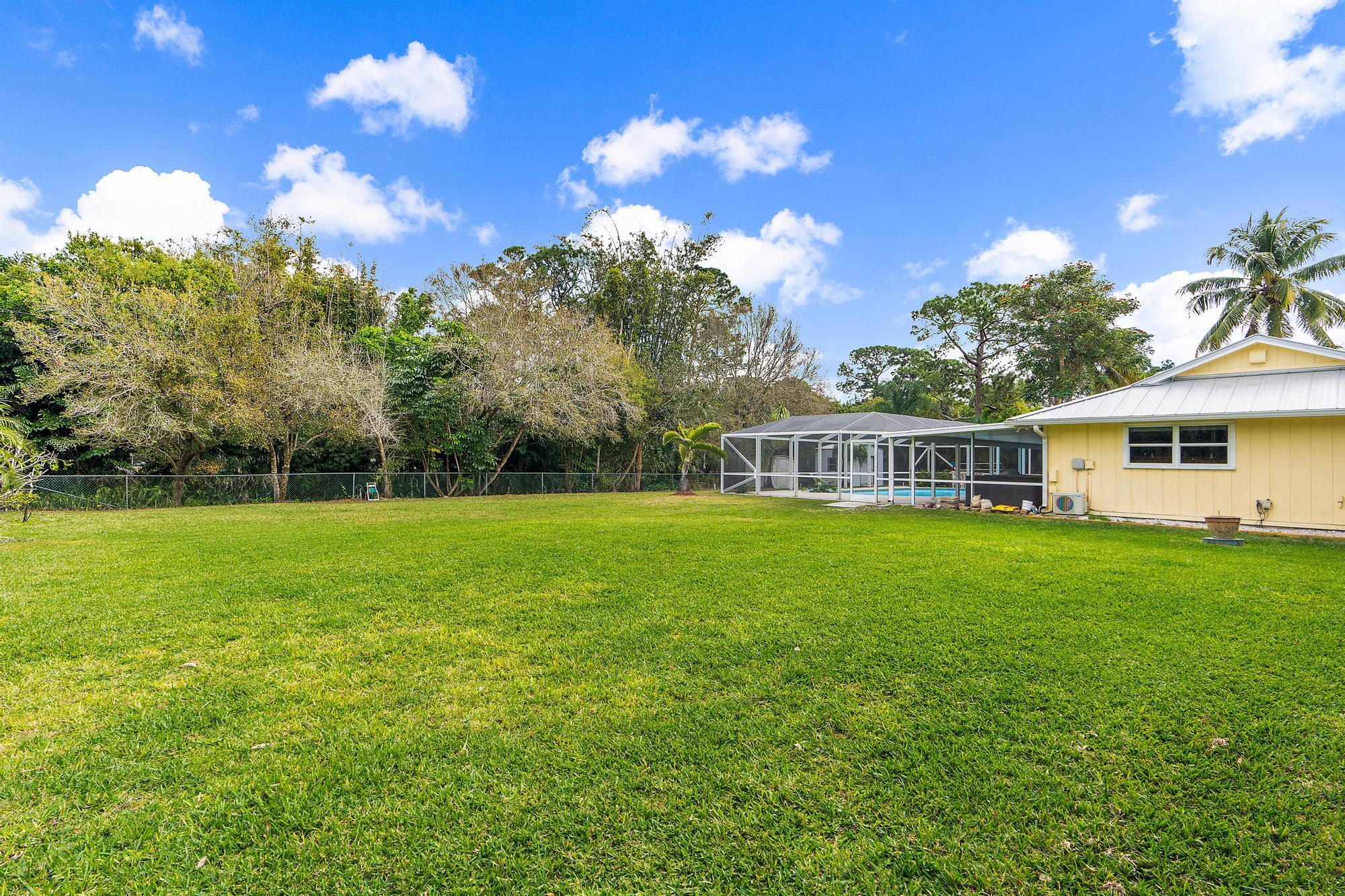 8507 Southwest 18th Avenue Stuart, FL 34997 - Photo 27 of 32 8507 SW 18th Ave-31