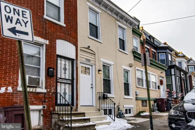 $1,900 | 1330 Lancaster Avenue, Wilmington, DE 19805
