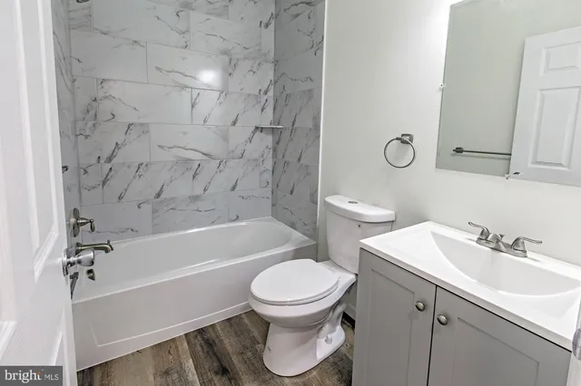 $1,900 | 1330 Lancaster Avenue, Wilmington, DE 19805