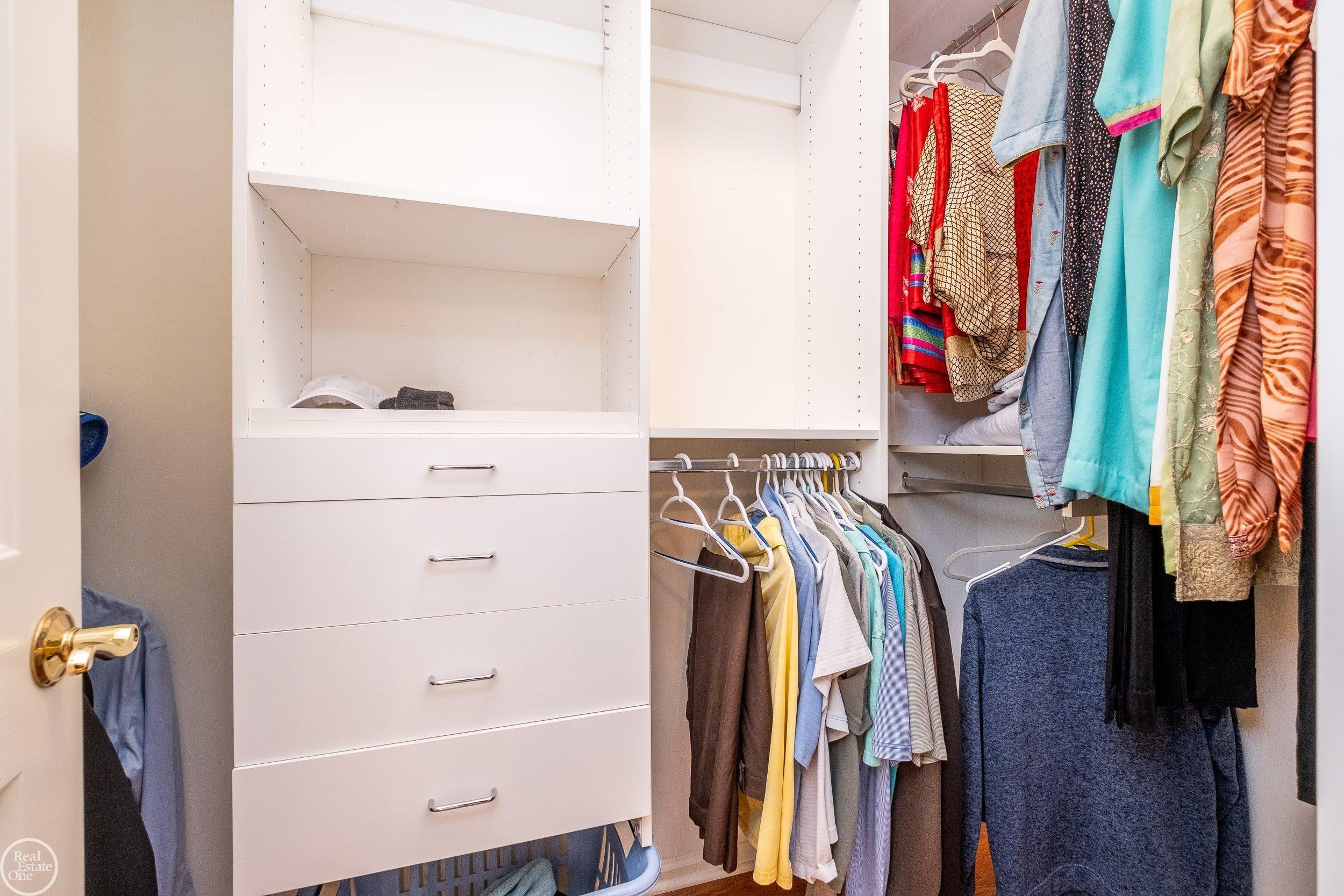 3597 Winding Brk Circle Rochester, MI 48309 - Photo 25 of 63 Primary Walk-in Closet #2