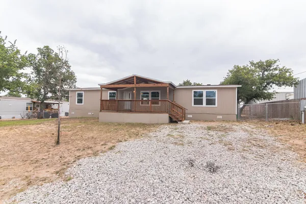 $1,650 | 104 East Castleshoals Drive, Granite Shoals, TX 78654