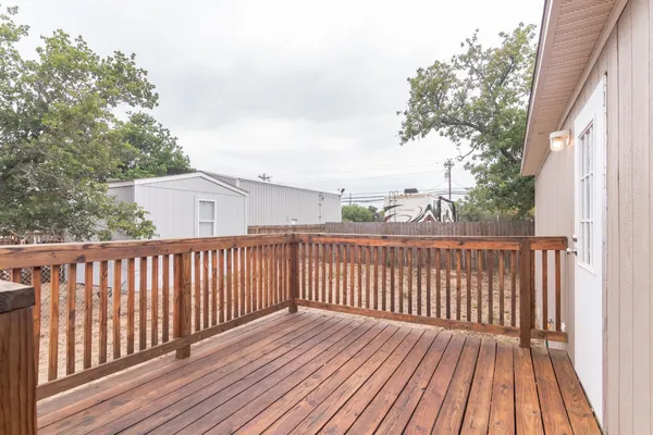 $1,650 | 104 East Castleshoals Drive, Granite Shoals, TX 78654