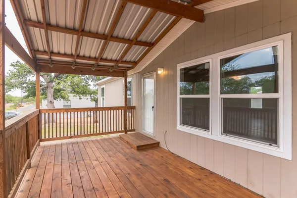 $1,650 | 104 East Castleshoals Drive, Granite Shoals, TX 78654