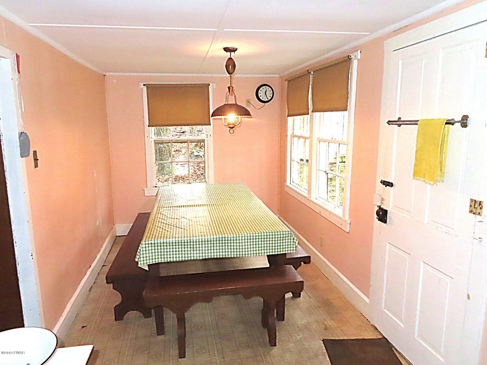 394 North Shore Road Greentown, PA 18426 - Photo 13 of 37