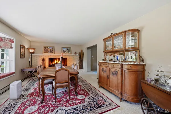$1,450,000 | 4320 Roblar Road, Petaluma, CA 94952