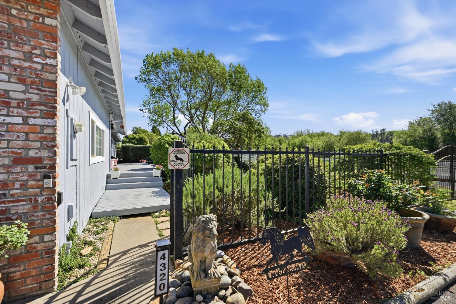 4320 Roblar Road Petaluma, CA 94952 - Photo 2 of 54