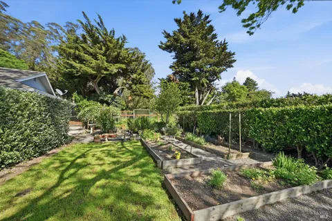 $1,450,000 | 4320 Roblar Road, Petaluma, CA 94952