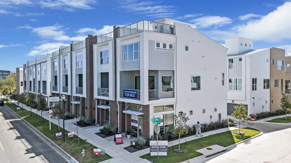 2805 McCurdy Street, Unit 4 Austin, TX 78723 - Photo 36 of 40 a front view of a building with street view