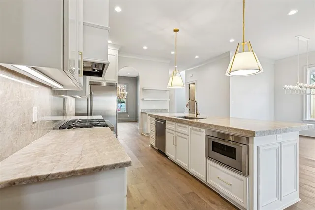 $1,649,000 | 330 Aurora Avenue, Metairie, LA 70005