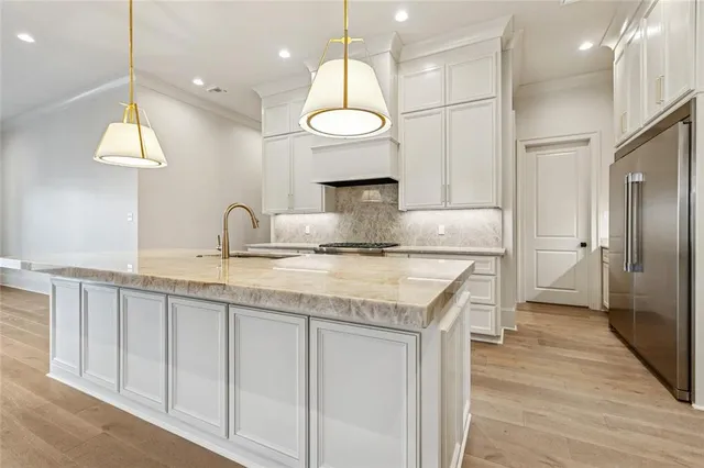 $1,649,000 | 330 Aurora Avenue, Metairie, LA 70005