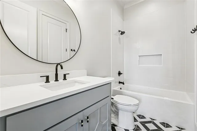 $1,649,000 | 330 Aurora Avenue, Metairie, LA 70005