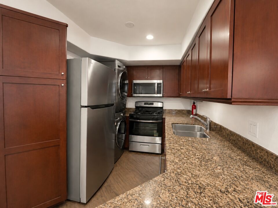 6140 Monterey Road, Unit 208 Los Angeles, CA 90042 - Photo 5 of 23