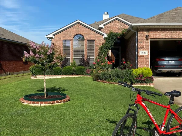 $2,575 | 1427 Furlong Court, Irving, TX 75060