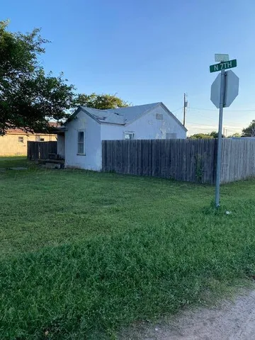 $75,000 | 710 Bradford Street, Memphis, TX 79245