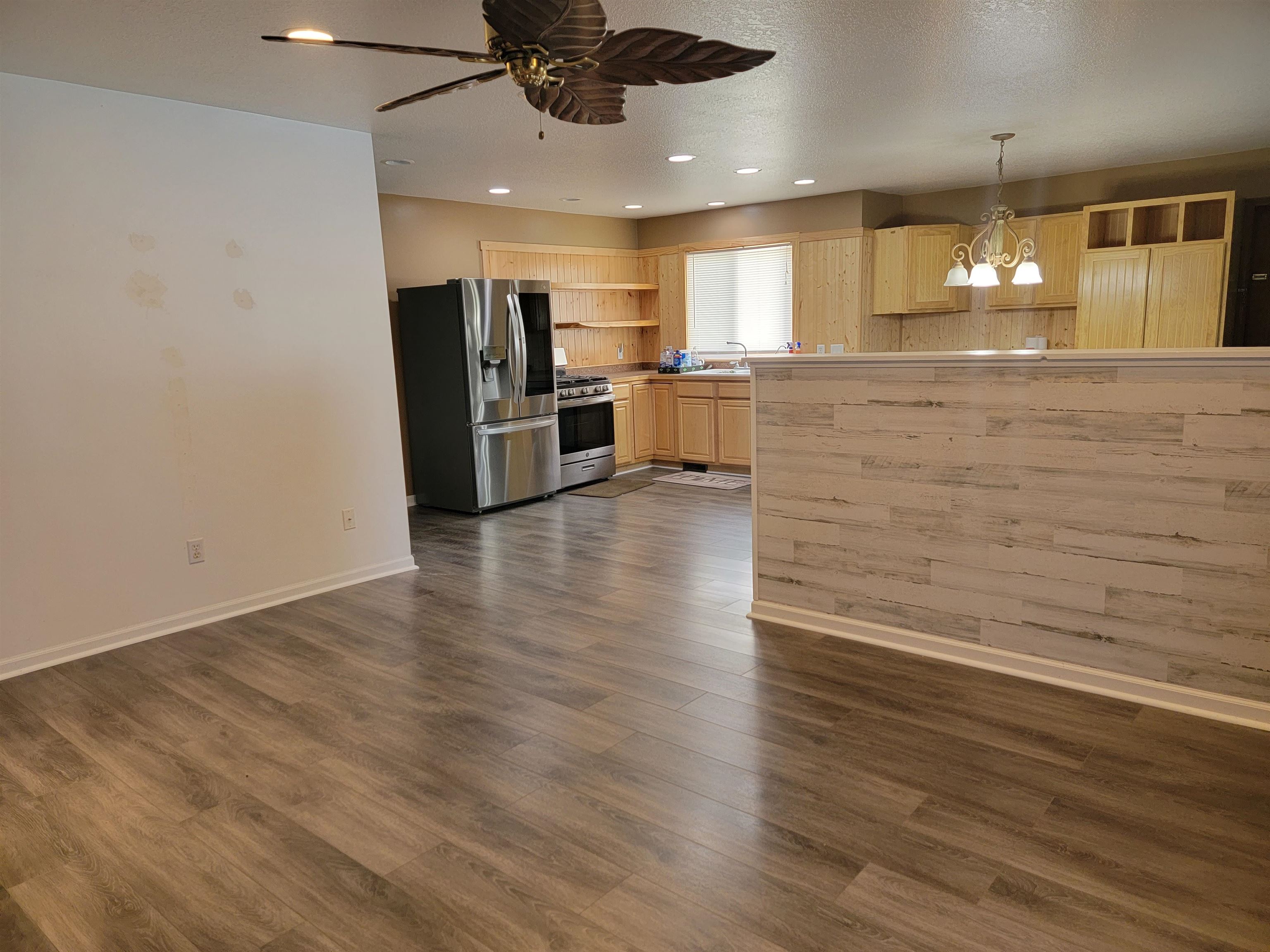 5185 North Center Road Flint, MI 48506 - Photo 11 of 65 50095246-10.JPG