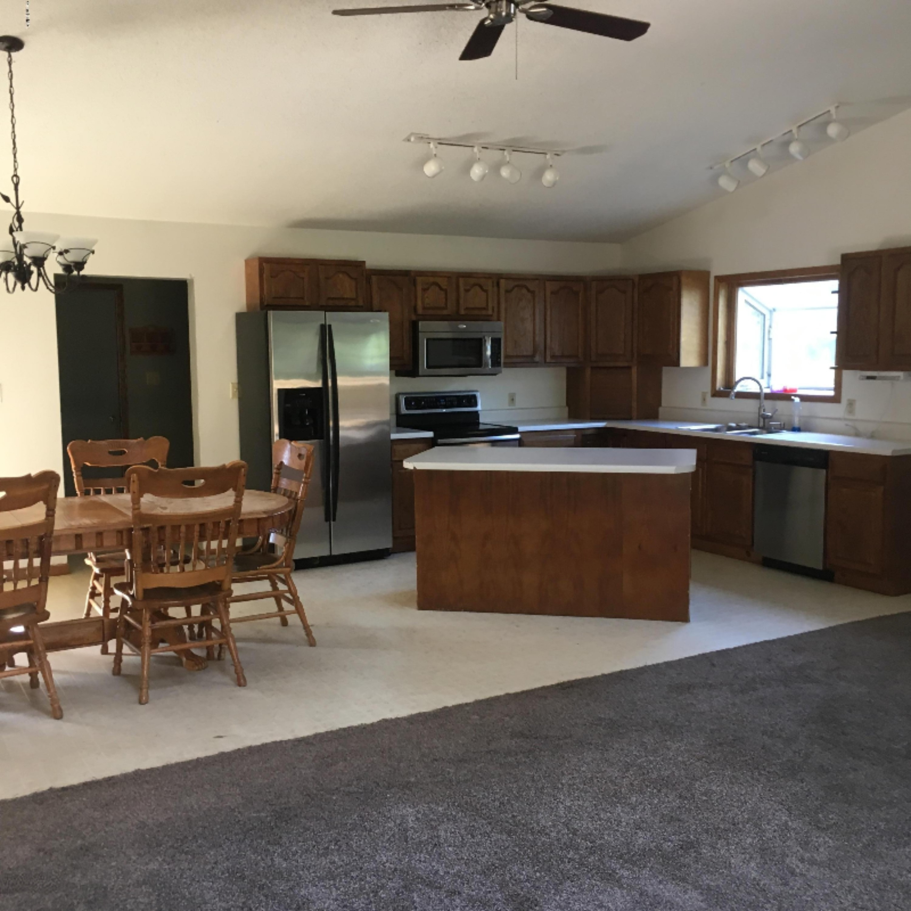 3392 Riverside Road Benton Harbor, MI 49022 - Photo 7 of 15 1DF3CDDB-A6B3-4503-B4CC-54B5BDABDB90