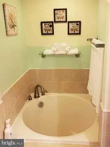 a bathroom with a tub