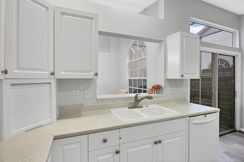 4738 Raintree St Circle East Bradenton, FL 34203 - Photo 12 of 46