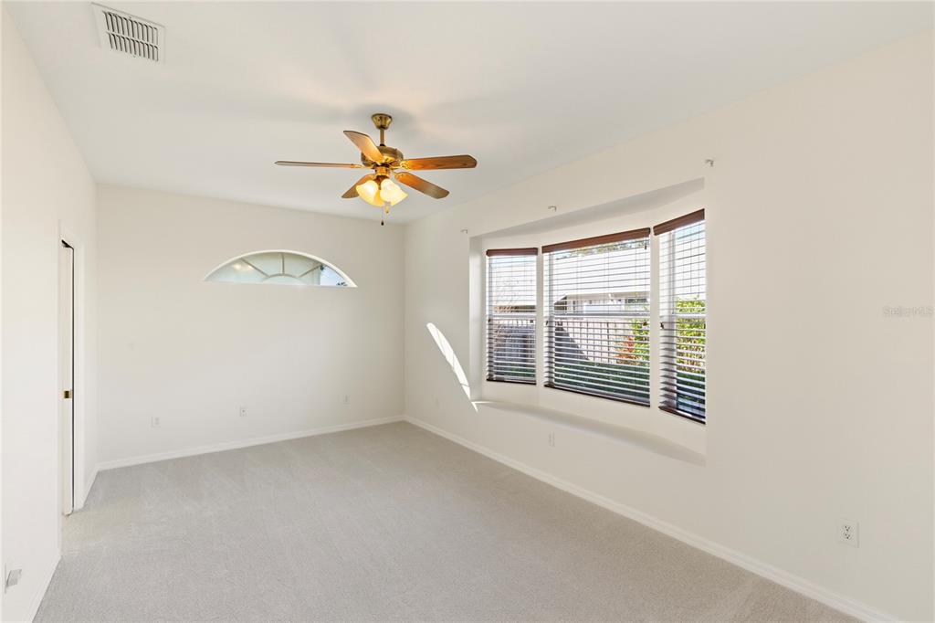 2142 Andrews Court Dunedin, FL 34698 - Photo 13 of 38