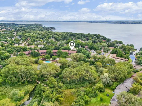 $299,000 | 3108 Creekview Drive, Unit 7, Middleton, WI 53562