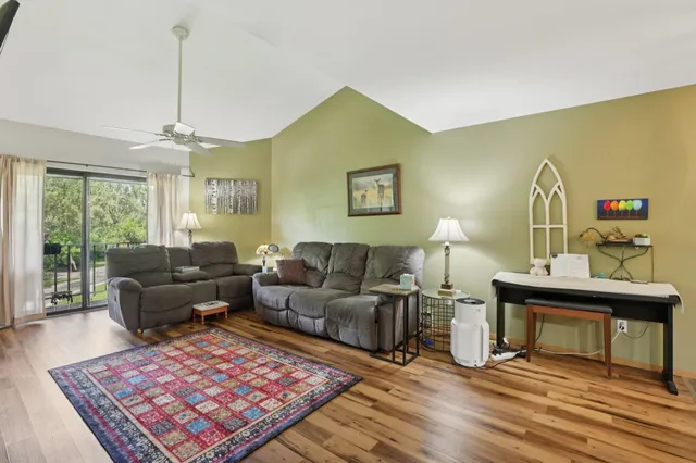 $299,000 | 3108 Creekview Drive, Unit 7, Middleton, WI 53562