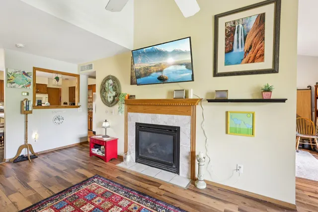 $299,000 | 3108 Creekview Drive, Unit 7, Middleton, WI 53562